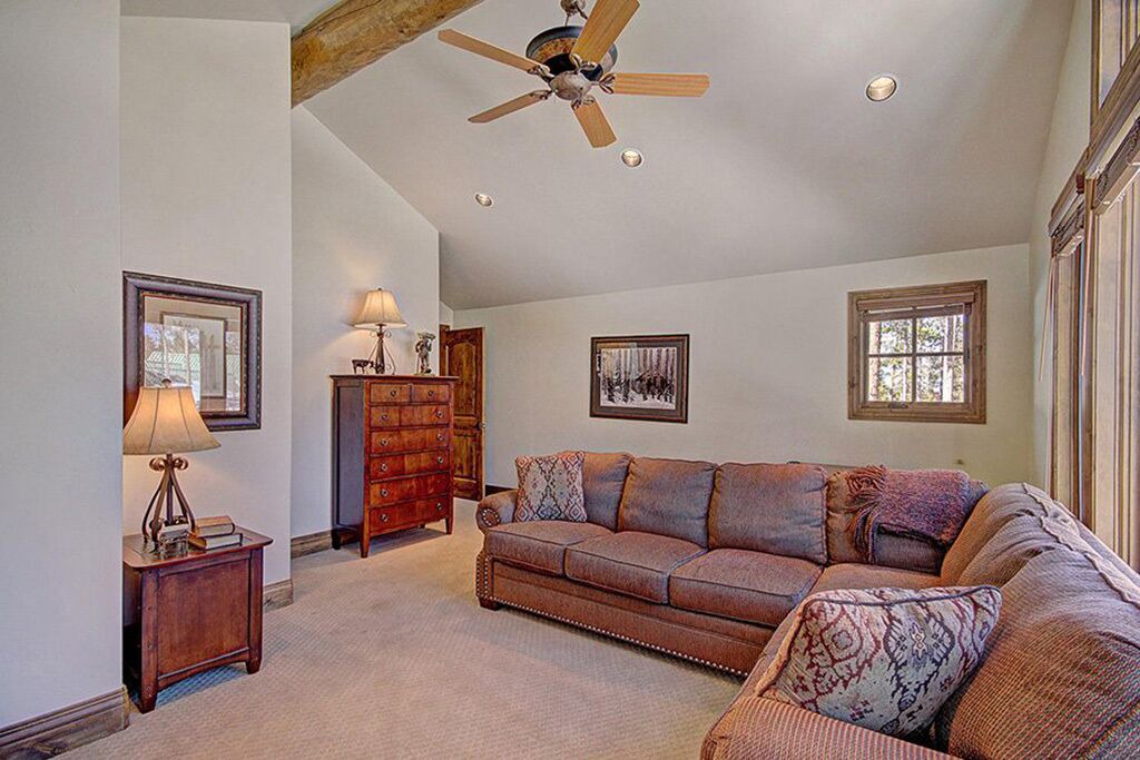 Photo of Livingroom in Boulder Ridge