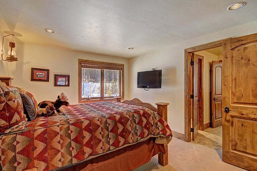Photo of Bedroom in Boulder Ridge