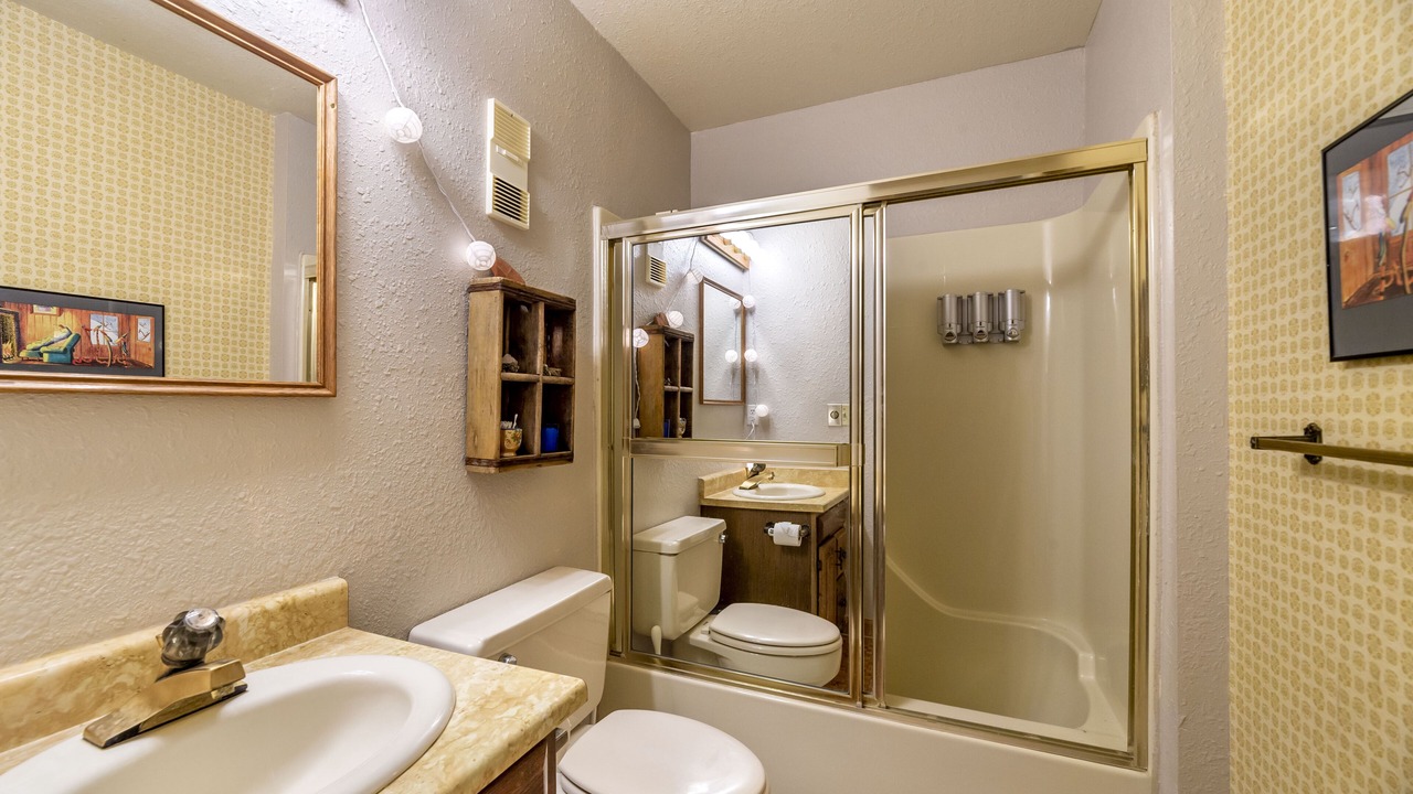 Photo of Bathroom in Dillon