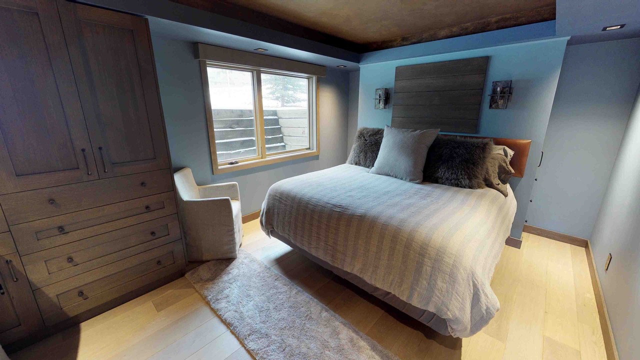 Photo of Bedroom in Avon