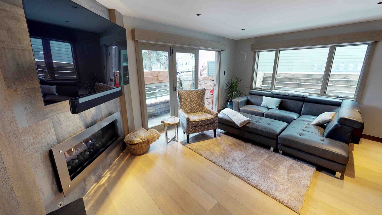 Photo of Livingroom in Avon