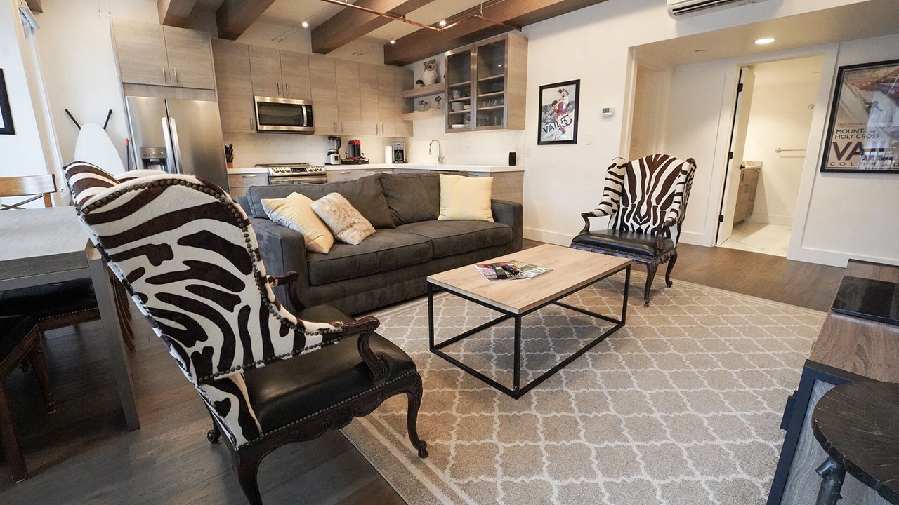 Photo of Livingroom in Vail