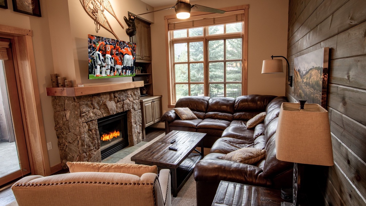 Photo of Livingroom in Copper Mountain Village