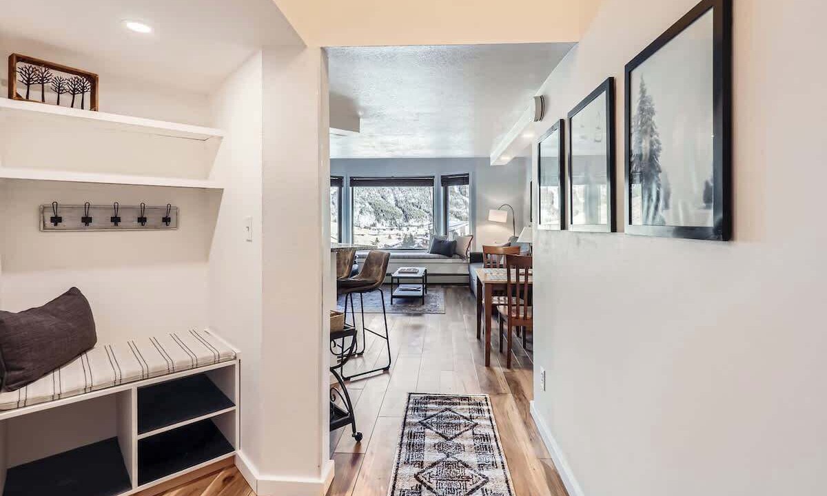 Photo of Livingroom in Copper Mountain Village