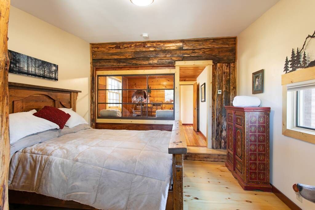 Photo of Bedroom in Evergreen