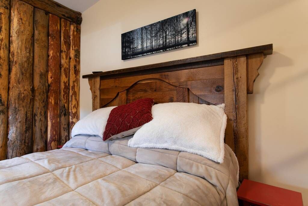 Photo of Bedroom in Evergreen