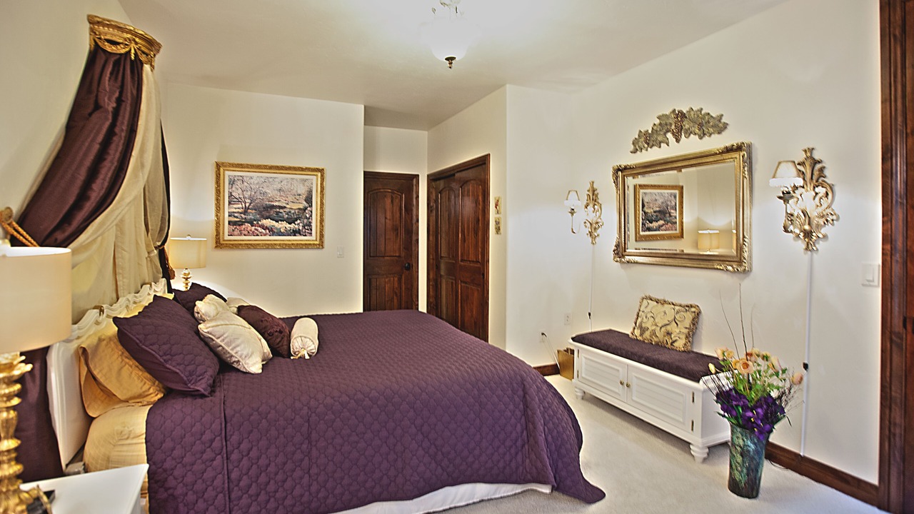 Photo of Bedroom in Mountain Shadows