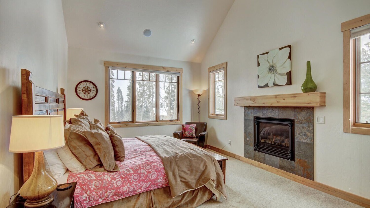 Photo of Livingroom in Boulder Ridge