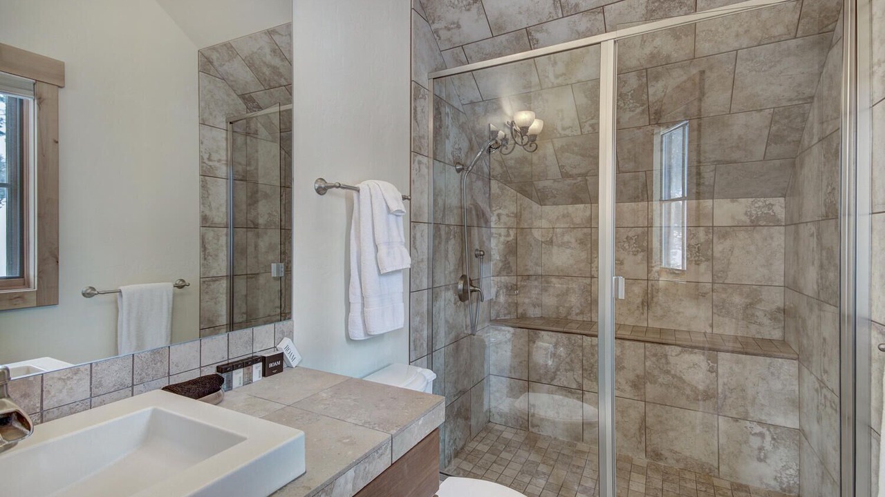 Photo of Bathroom in Boulder Ridge