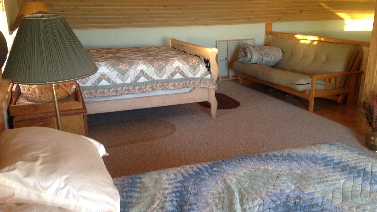 Photo of Bedroom in Yellow Jacket