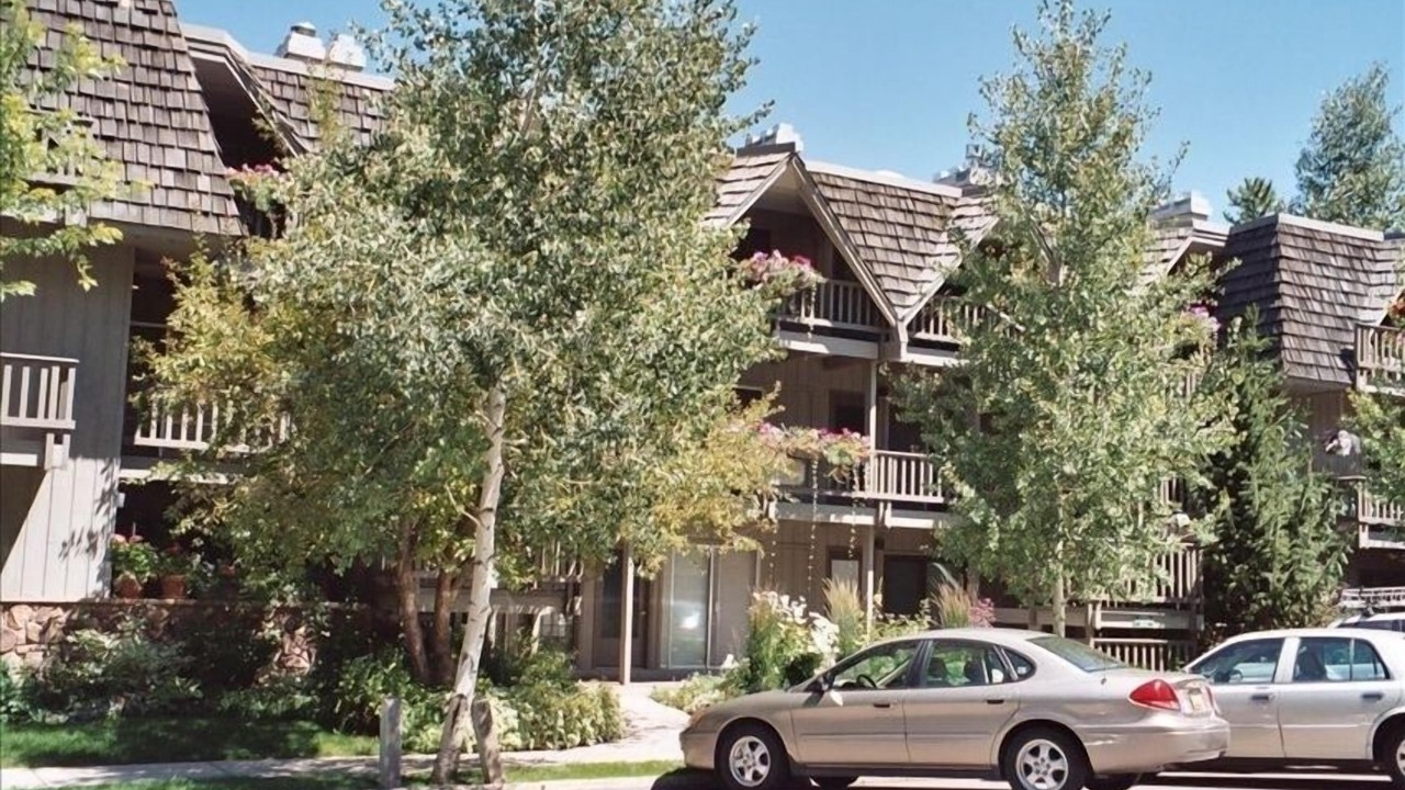 Photo of Others in Aspen