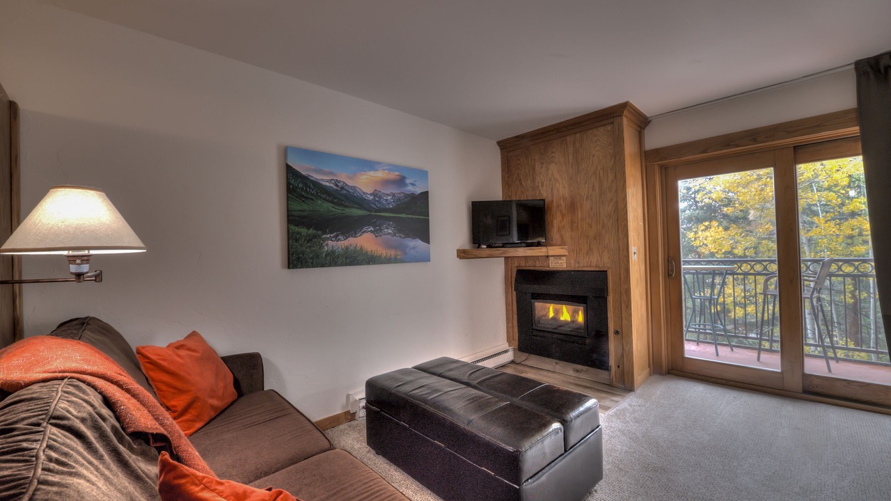 Photo of Livingroom in Vail