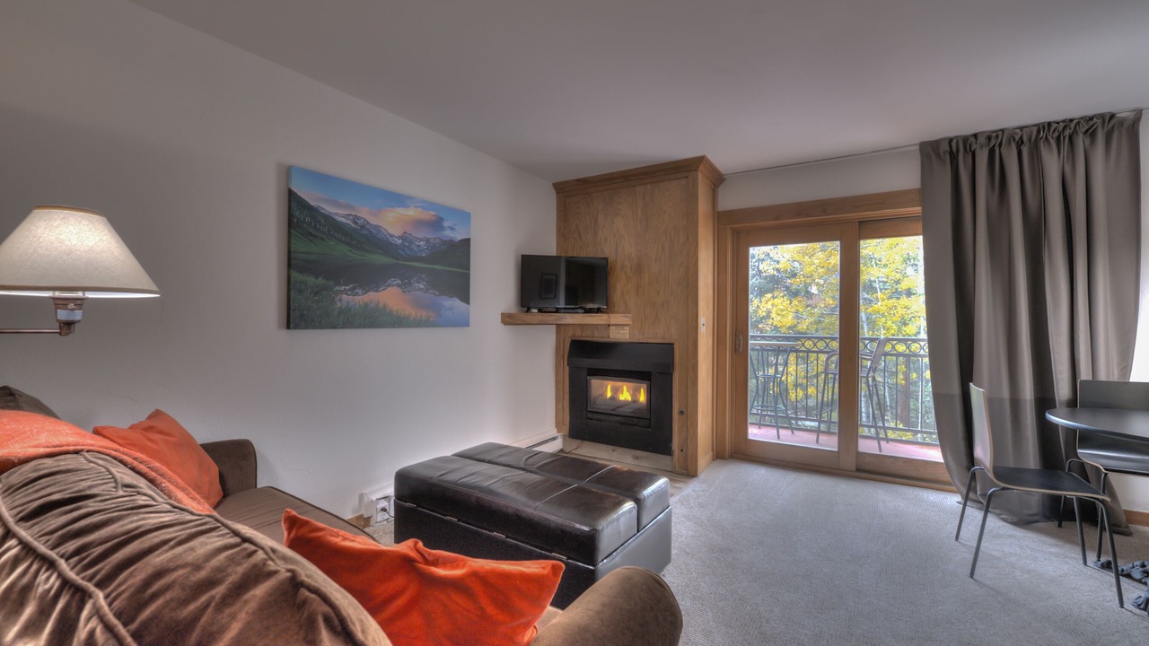 Photo of Livingroom in Vail