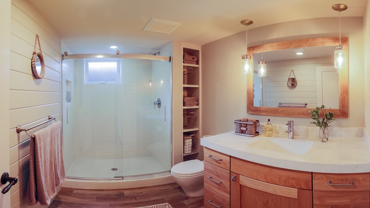 Photo of Bathroom in Golden