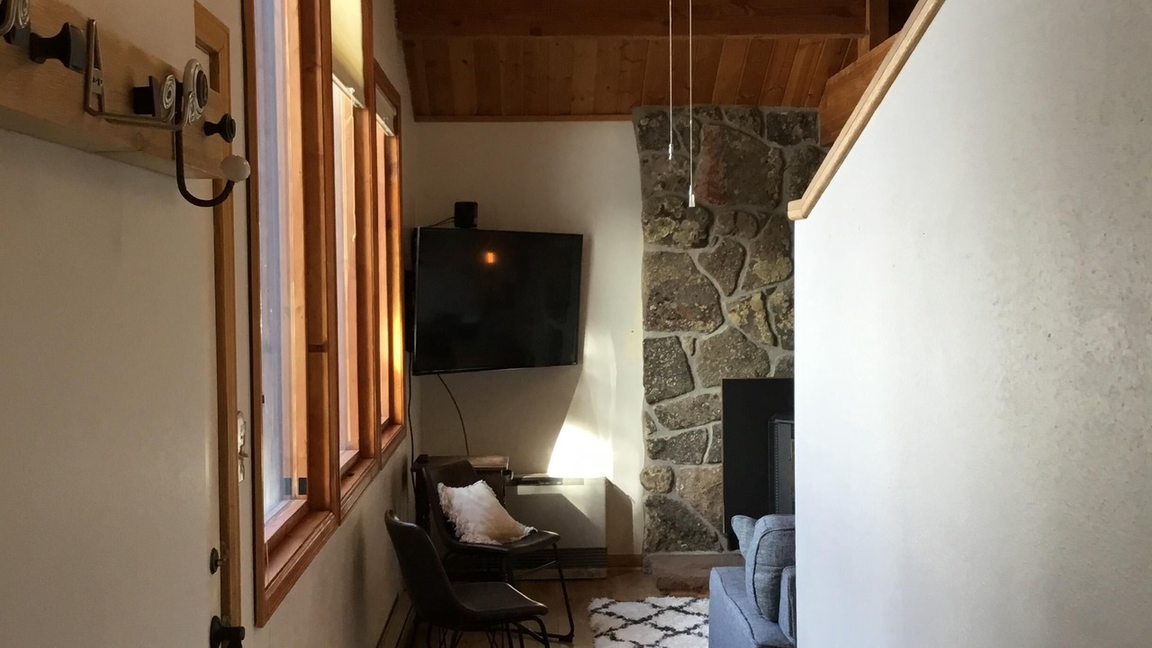 Photo of Bedroom in Lake City