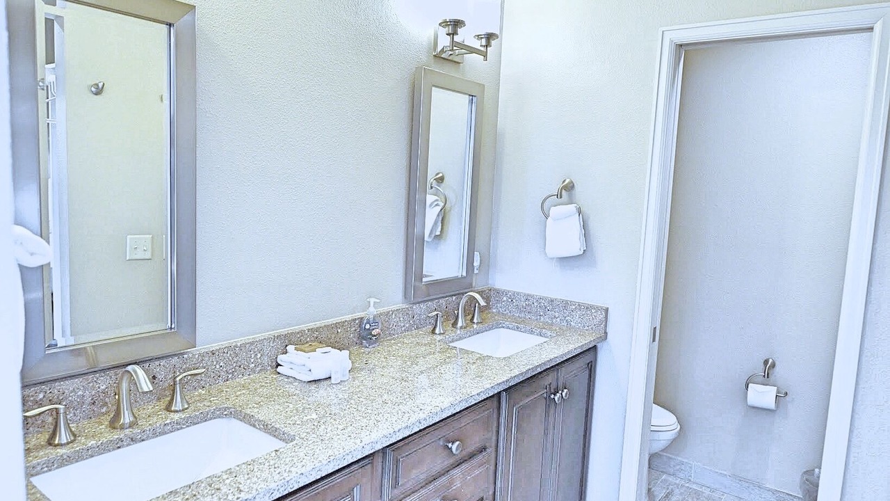 Photo of Bathroom in Warrior's Mark West