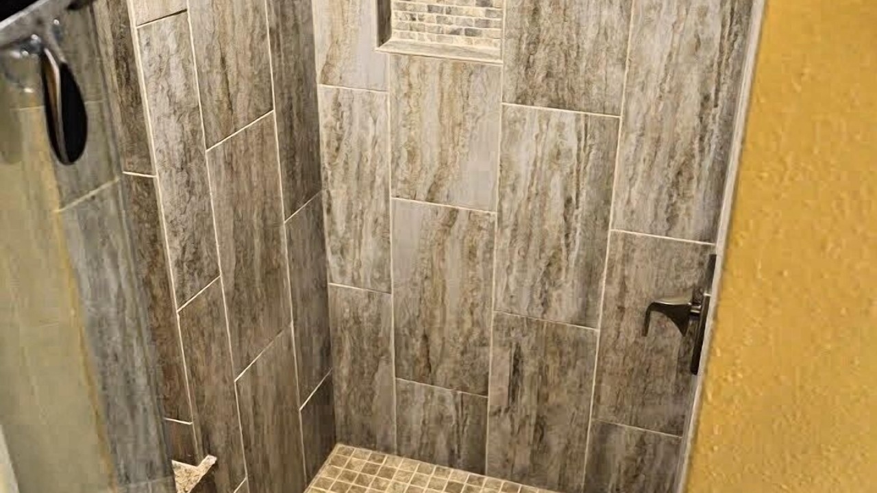 Photo of Bathroom in Warrior's Mark West