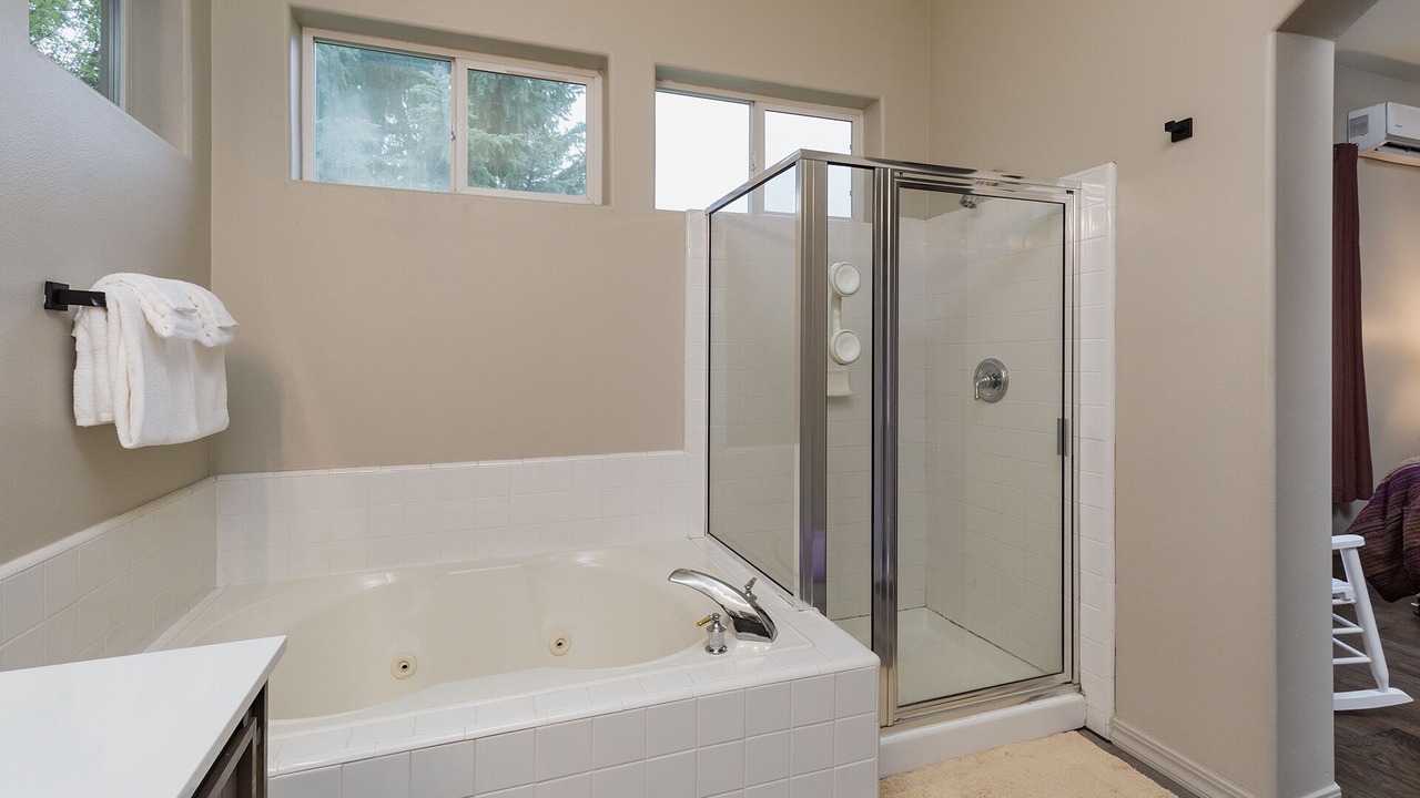 Photo of Bathroom in Dalton Ranch