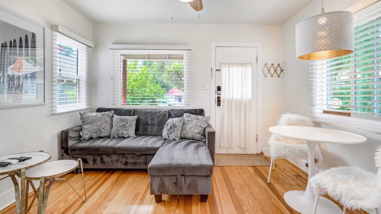 Photo of Livingroom in Central Colorado Springs