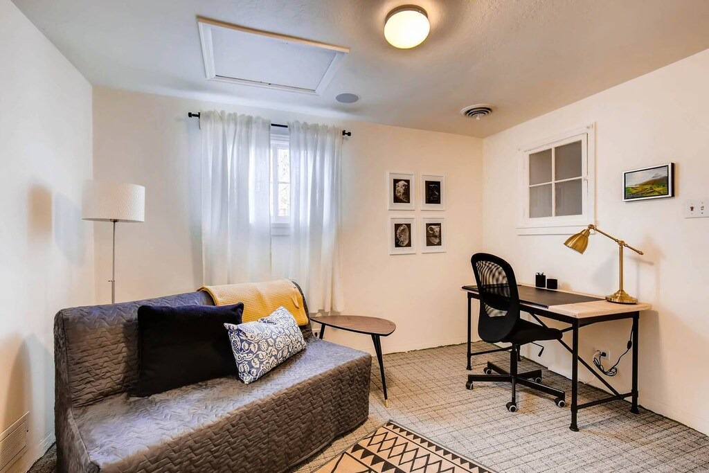 Photo of Livingroom in Chaffee Park