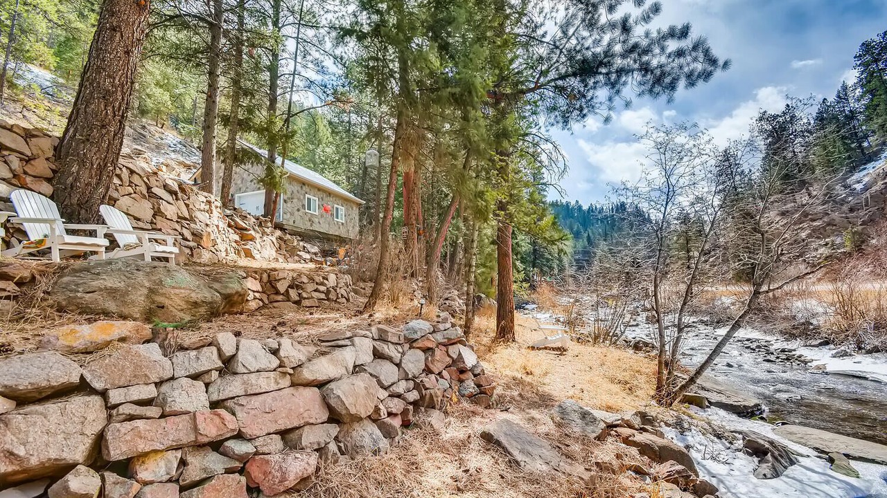 Photo of Patio Balcony in Evergreen