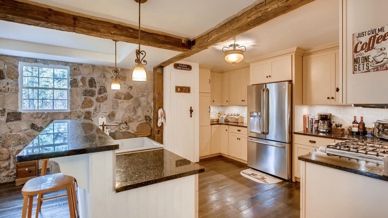 Photo of Kitchen in Evergreen