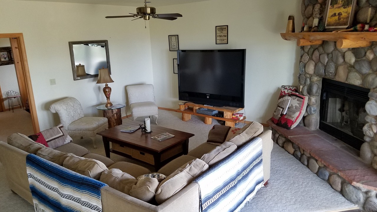 Photo of Bedroom in Rincon Ridge
