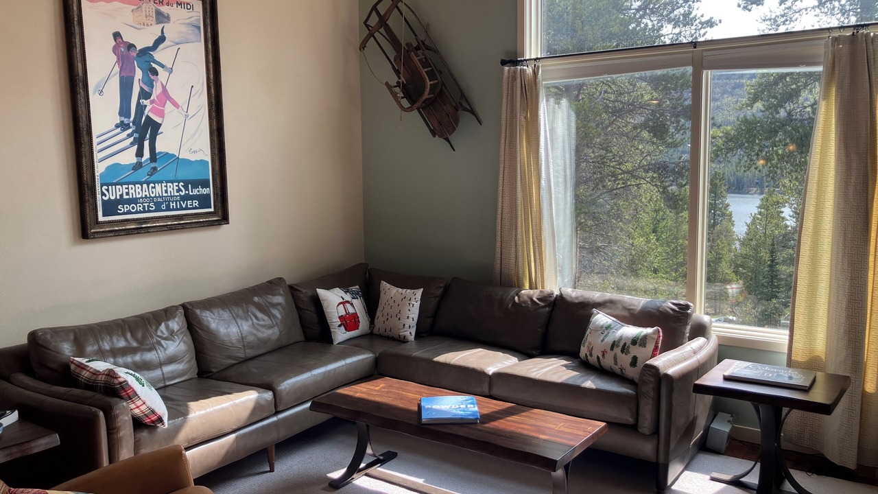 Photo of Livingroom in Blue River