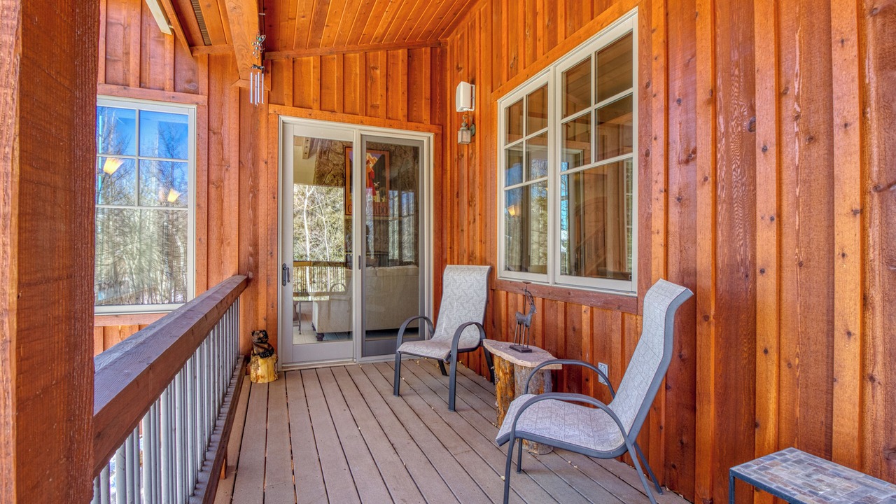 Photo of Patio Balcony in Three Peaks