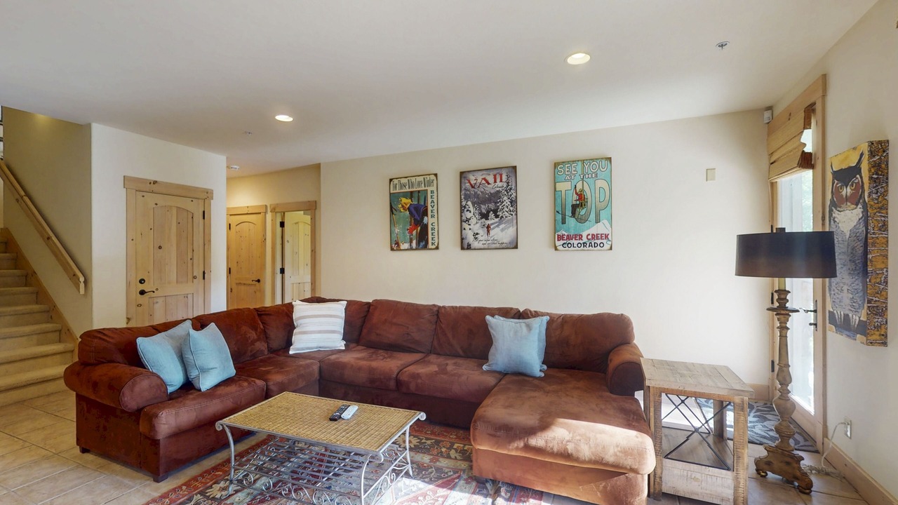 Photo of Livingroom in Three Peaks