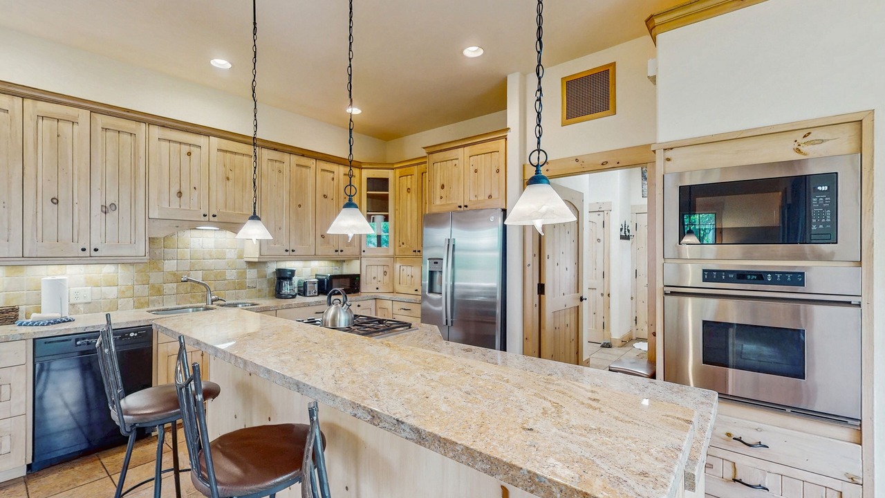 Photo of Kitchen in Three Peaks