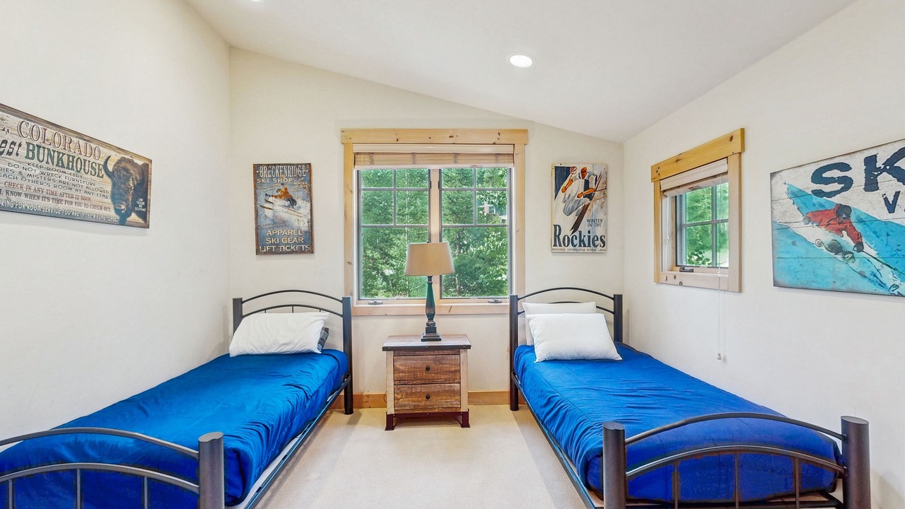 Photo of Bedroom in Three Peaks