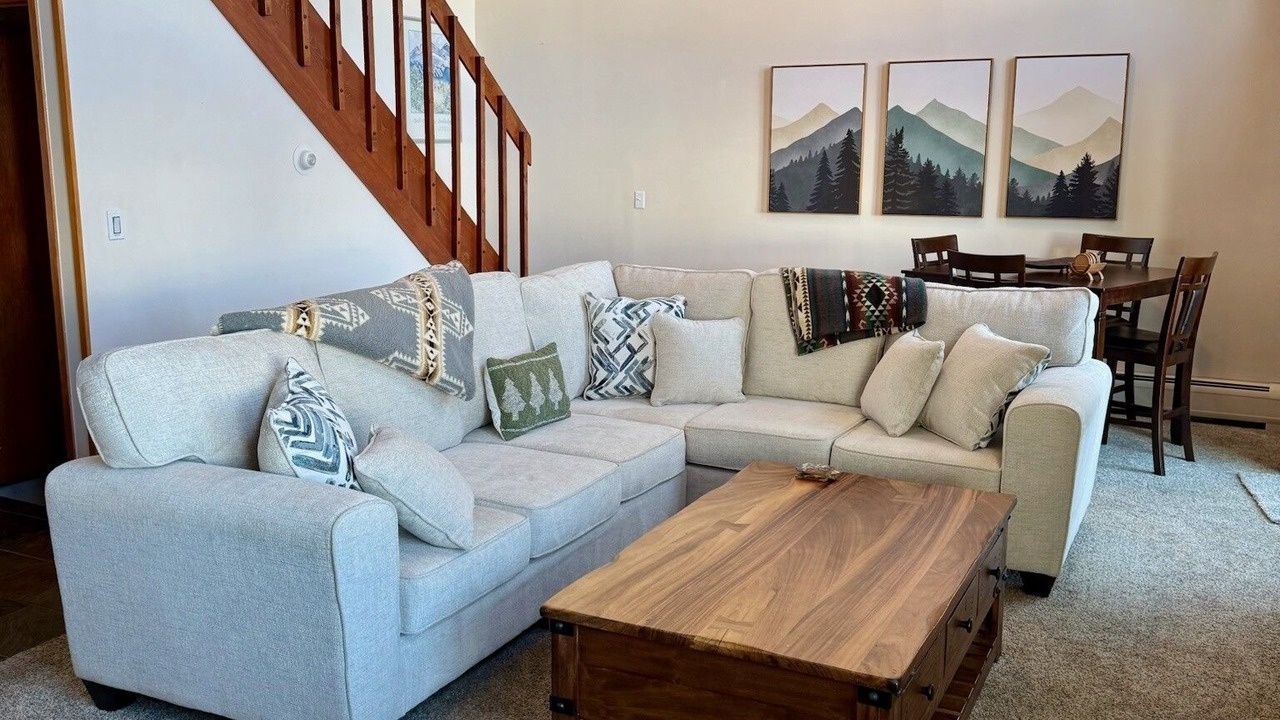 Photo of Livingroom in Dillon