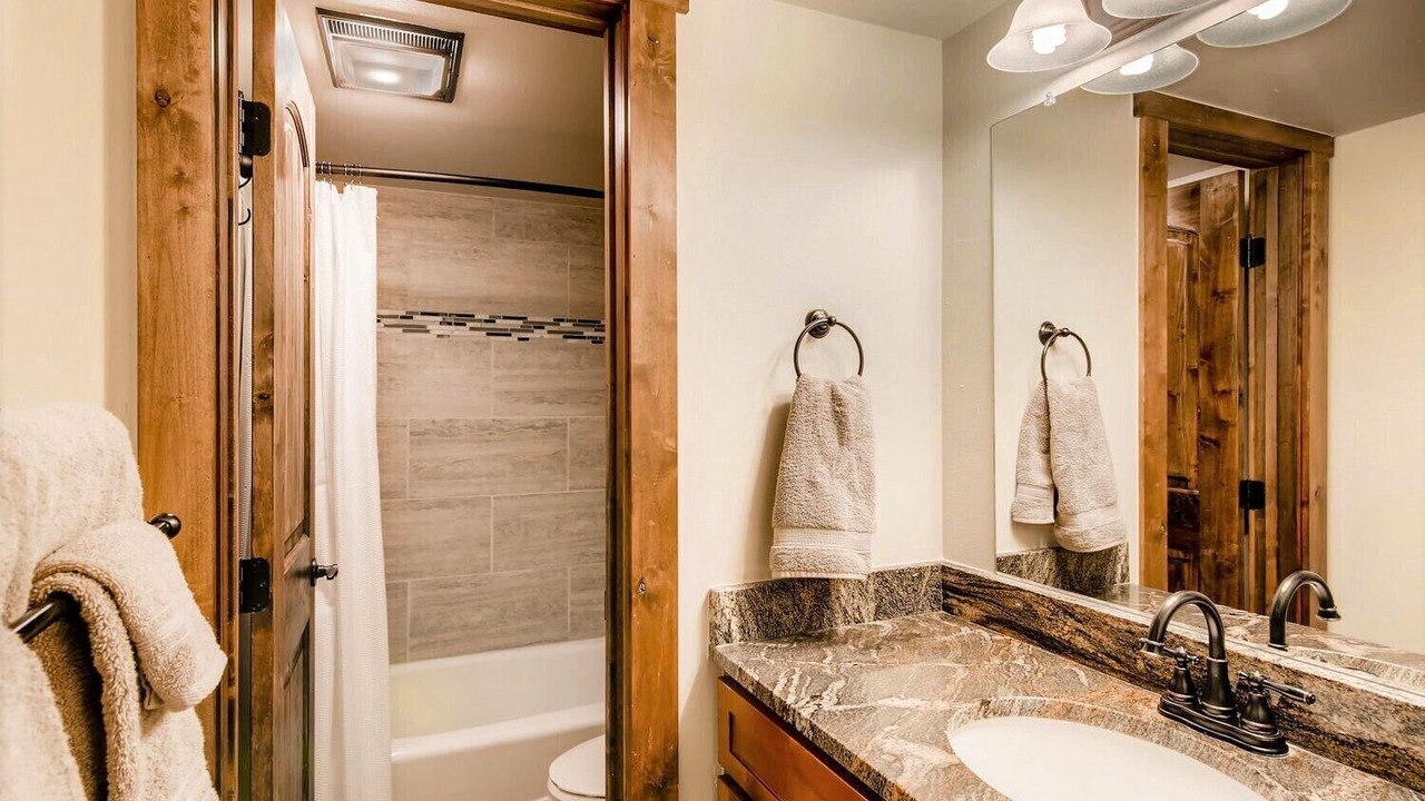 Photo of Bathroom in Copper Mountain Village