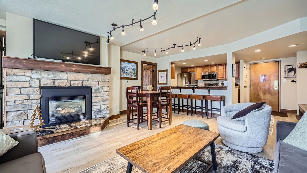 Photo of Livingroom in Copper Mountain Village