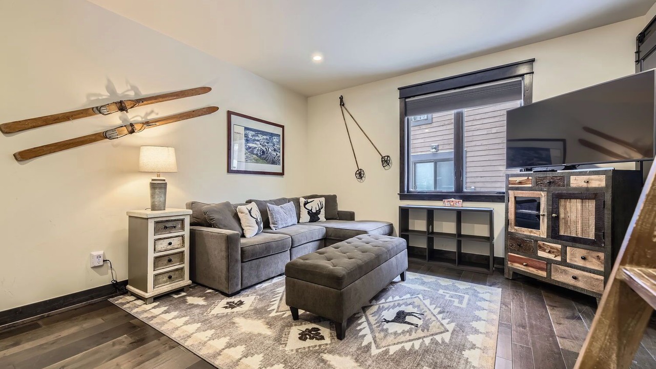 Photo of Bedroom in River Run
