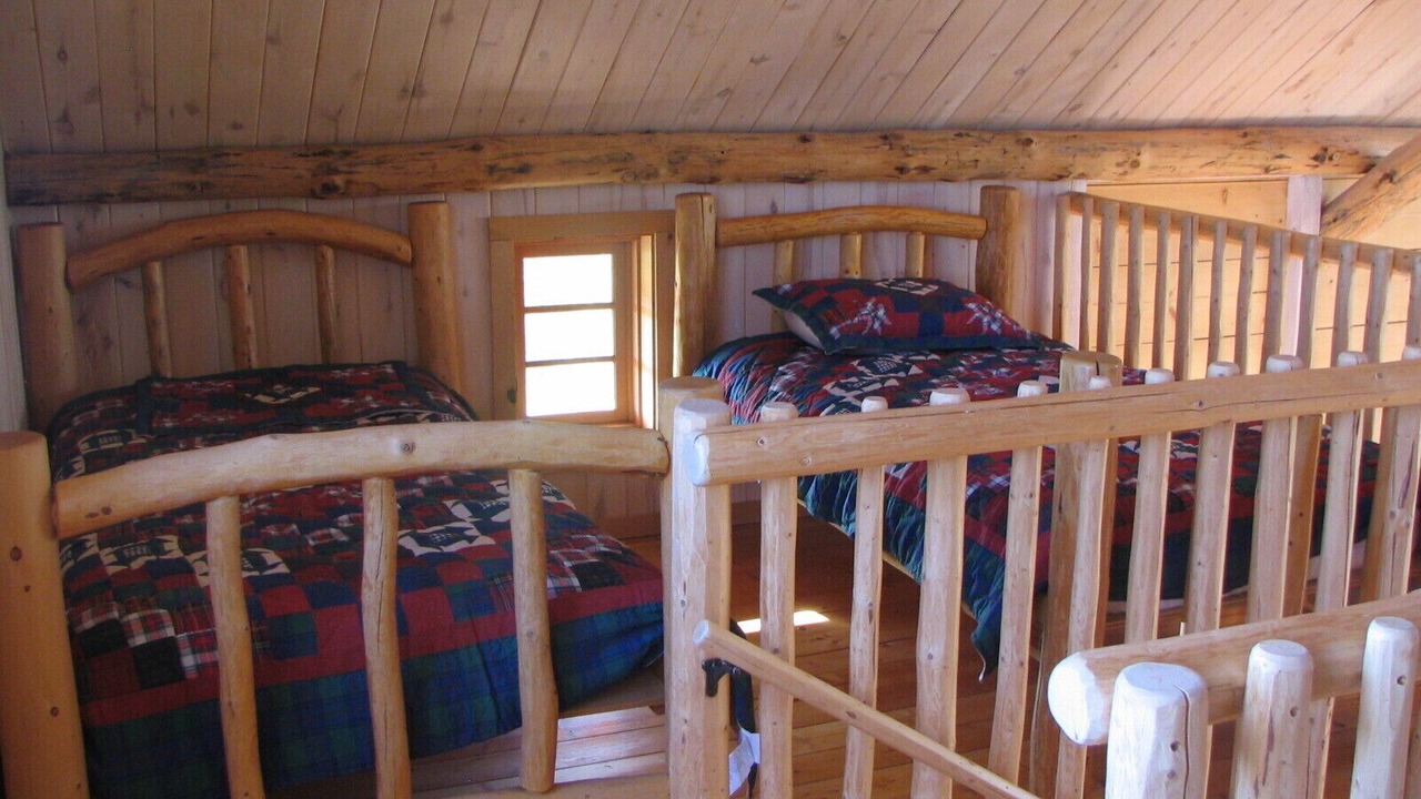 Photo of Bedroom in Hesperus
