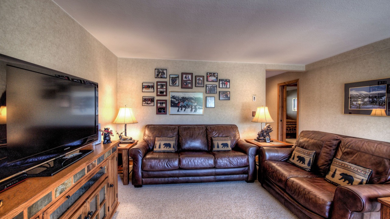 Photo of Livingroom in Historic District