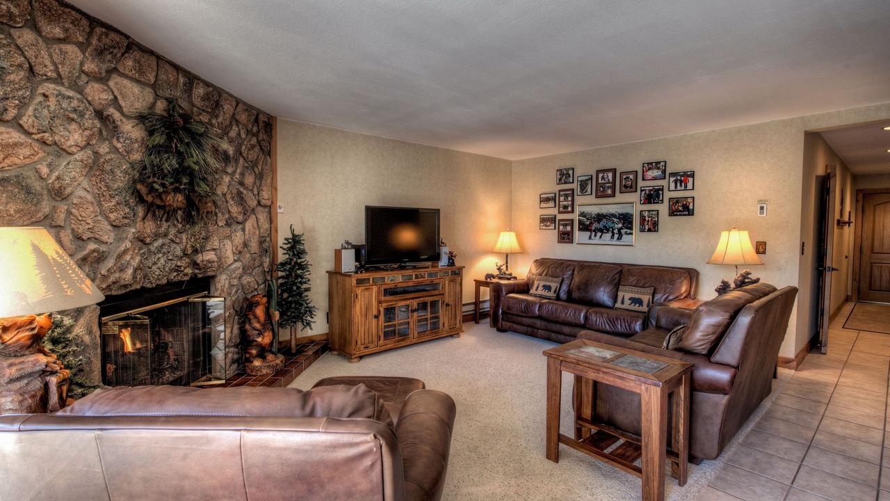 Photo of Livingroom in Historic District