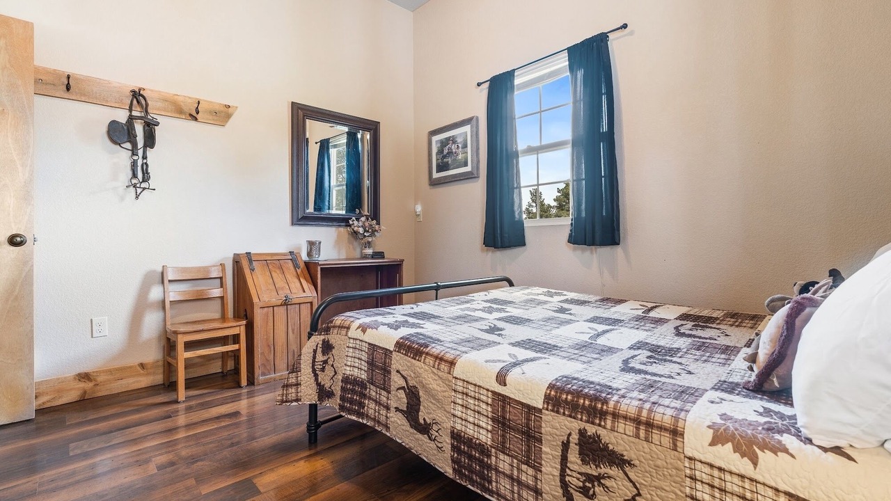 Photo of Bedroom in Elbert