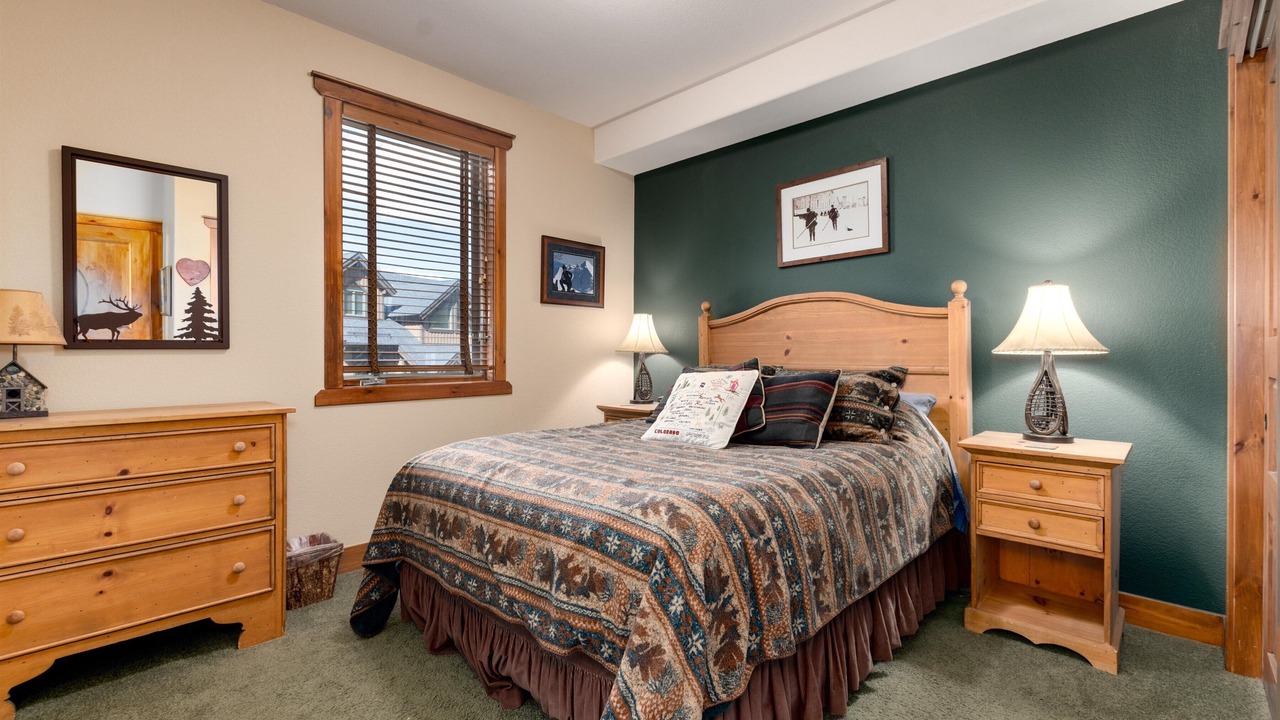 Photo of Bedroom in Four O'Clock