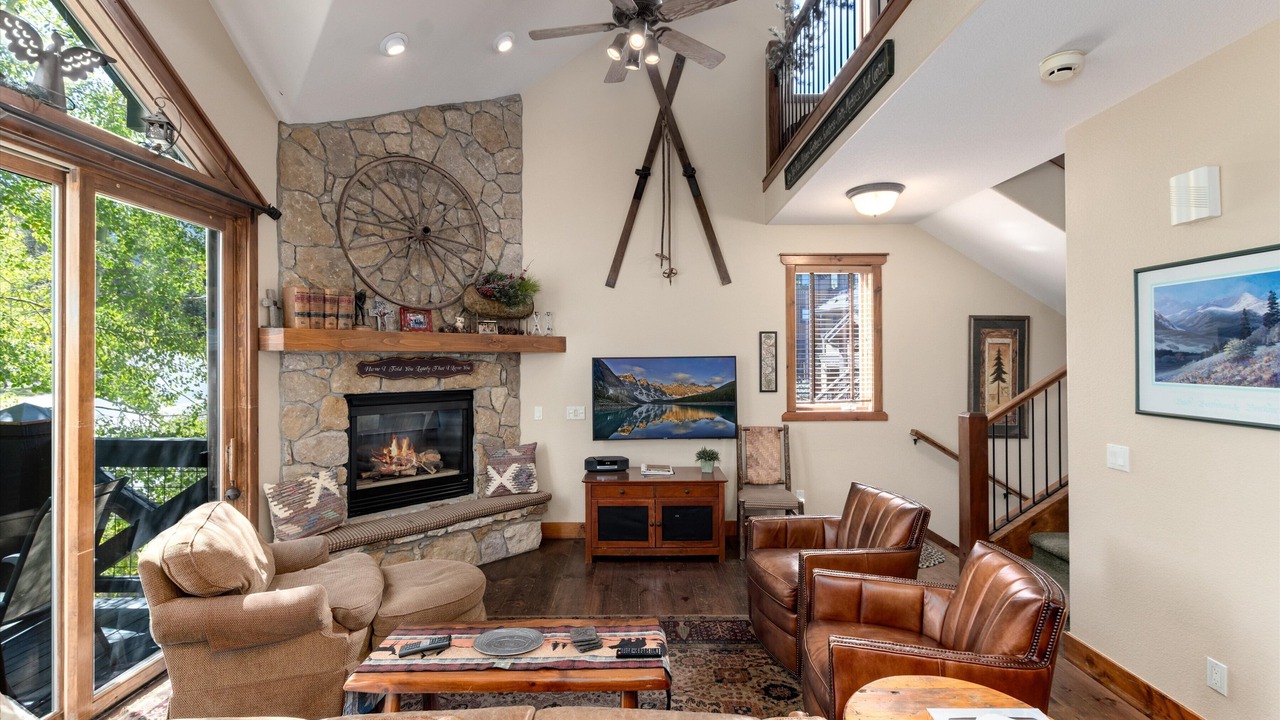 Photo of Livingroom in Four O'Clock