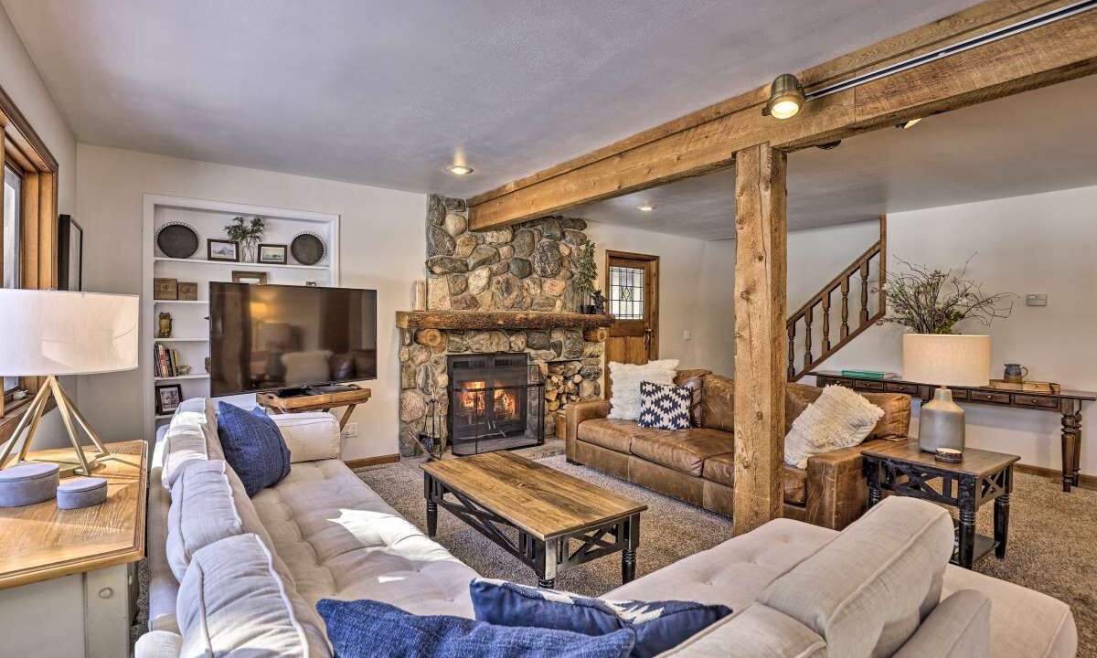 Photo of Livingroom in Fraser