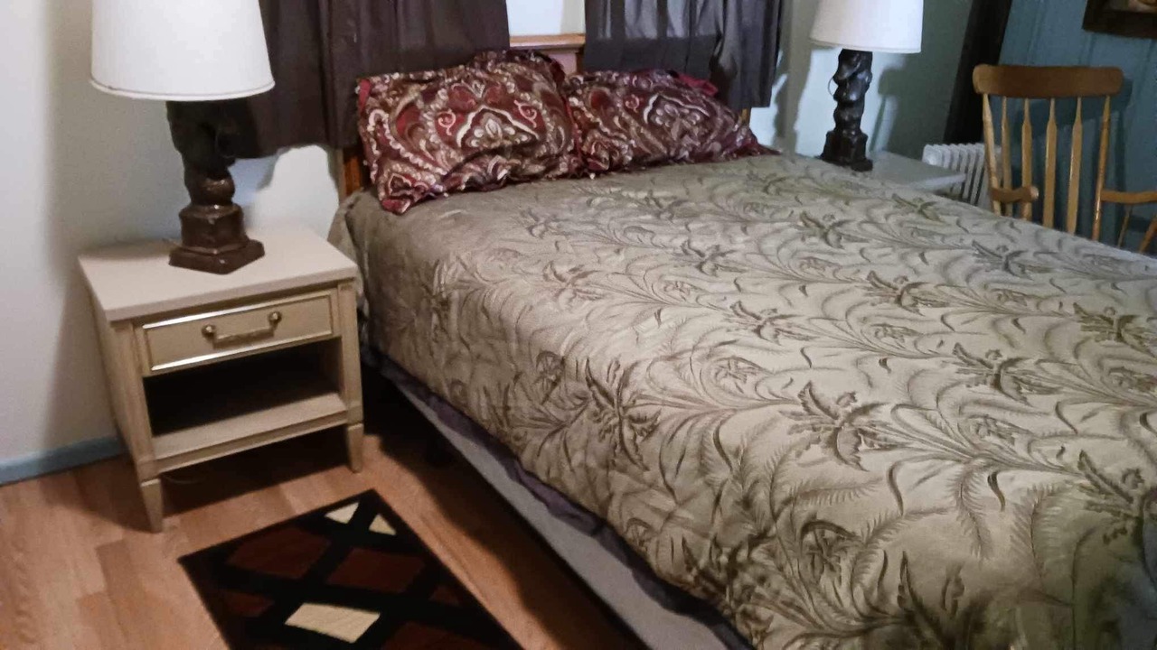 Photo of Bedroom in Villa Grove