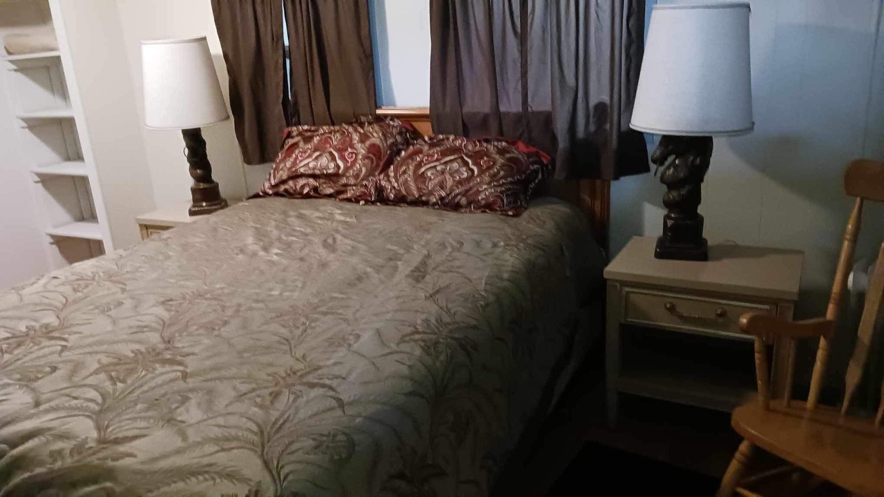 Photo of Bedroom in Villa Grove