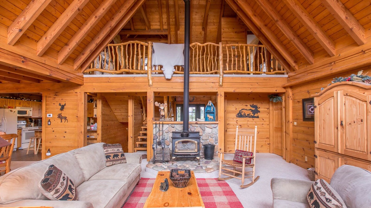 Photo of Livingroom in Warm Springs