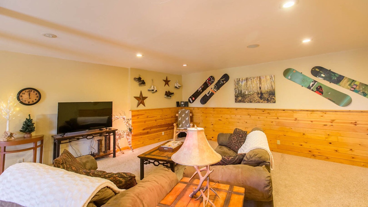 Photo of Livingroom in Warm Springs