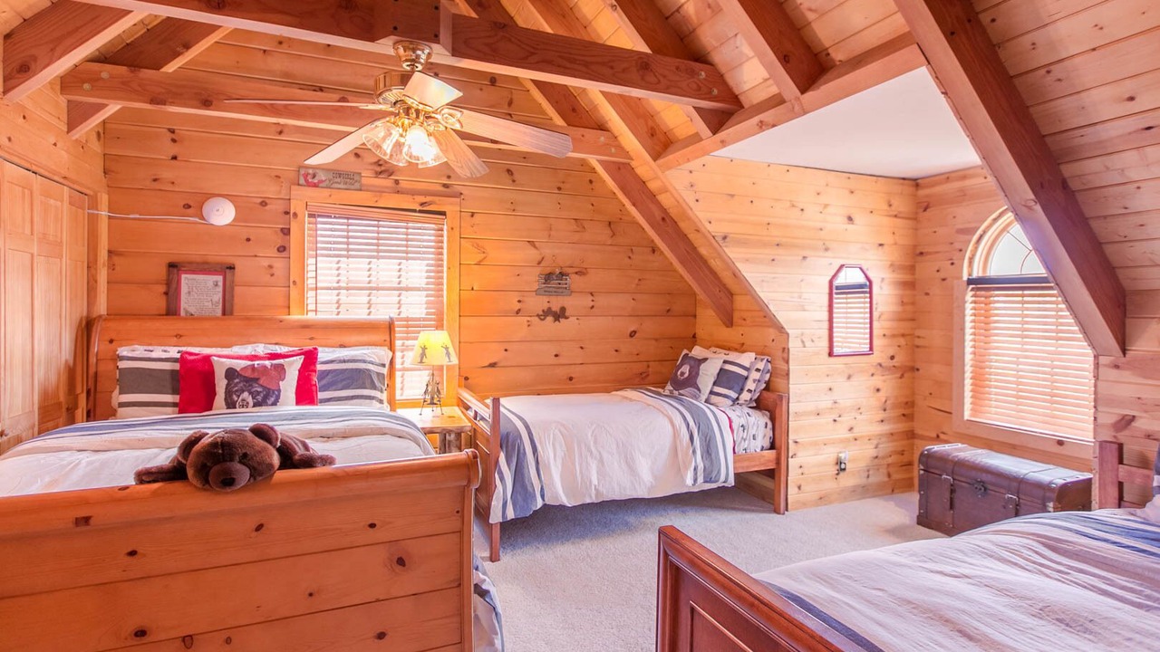Photo of Bedroom in Warm Springs