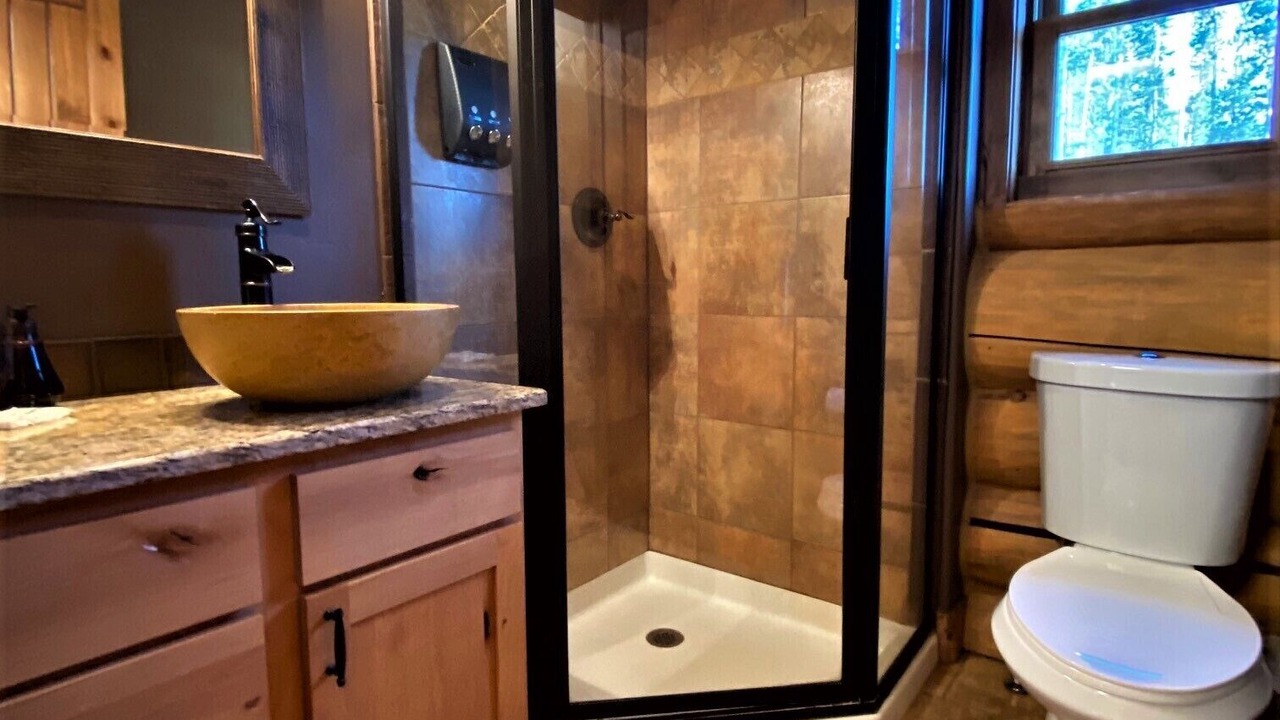 Photo of Bathroom in Forest Hills