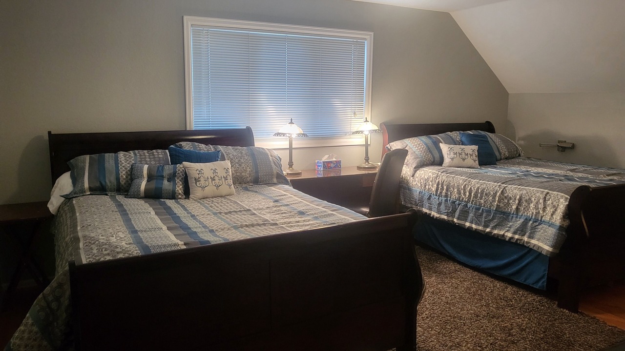 Photo of Bedroom in Gleneagle